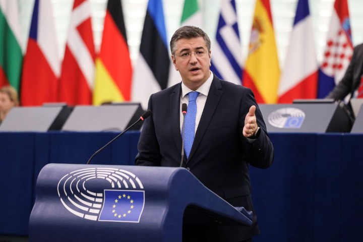 Α. Τζιτζικώστας από την Ολομέλεια του Ευρωπαϊκού Κοινοβουλίου στο Στρασβούργο: «Ήρθε η ώρα να σταματήσουμε επιτέλους την αλλαγή ώρας δυο φορές τον χρόνο στην Ευρώπη – Είναι θέμα κοινής λογικής»