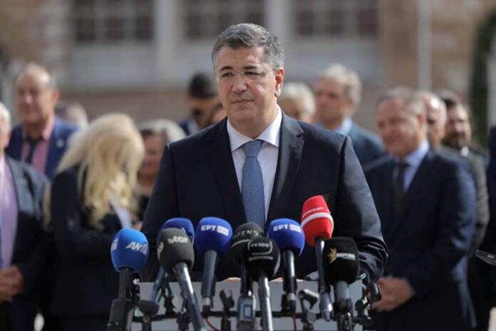 Τζιτζικώστας