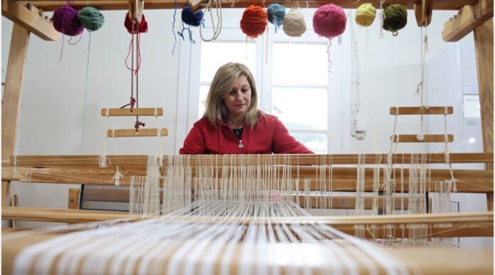 Υφαντουργία παραδοσιακή στη Βλάστη Κοζάνης - φωτο ΑΠΕ