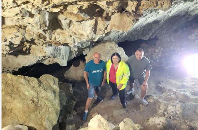 σπήλαιο Ανθρωπόγραβα5 WA0007