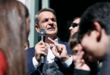 Ο Κυριάκος Μητσοτάκης στην Ελευσίνα