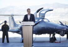 Κυρ. Μητσοτάκης στην εκδήλωση για την παραλαβή τριών νέων αεροσκαφών τύπου Diamond 62 MPP: Η μεγαλύτερη επένδυση στην ανθεκτικότητα της πατρίδας μας