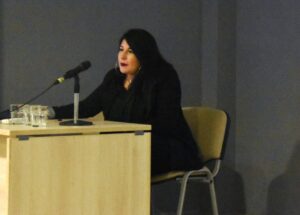 ekdilosi kakopoiisi gynaikon 2