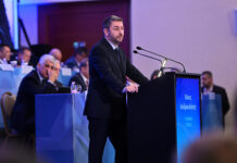 Νίκος Ανδρουλάκης: «Δεν σας θέλουμε “μακρύ χέρι” του εκάστοτε Μαξίμου. “Επιτέλους Αυτοδιοίκηση” σημαίνει σεβασμός, θεσμική ισοτιμία και οικονομική αυτονομία»