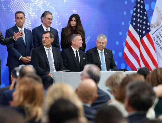 Ζ123Β234ΝΝ444 φωτο ΑΠΕ