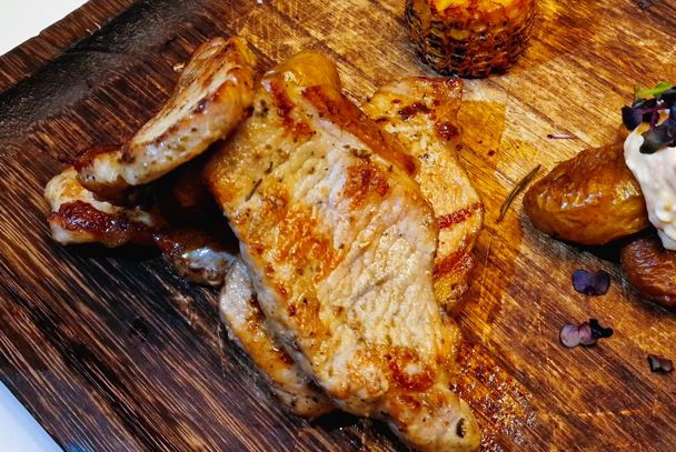 Μπριζολάκια Χοιρινά με αρωματικά 1