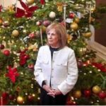 Πρωτοχρονιάτικα κάλαντα στην Περιφερειάρχη Κεντρικής Μακεδονίας Αθηνά Αηδονά