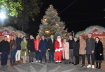 Φωταγωγήθηκαν τα Χριστουγεννιάτικα Δέντρα των Τοπικών Κοινοτήτων του Δήμου Νάουσας