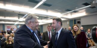 Νίκος Ανδρουλάκης: «Συνταγματική Αναθεώρηση: Περισσότερη, δικαιότερη και καλύτερα οργανωμένη δημοκρατία. Δεν θα μας συγχωρεθεί μια απλή “αναπαλαίωση”»