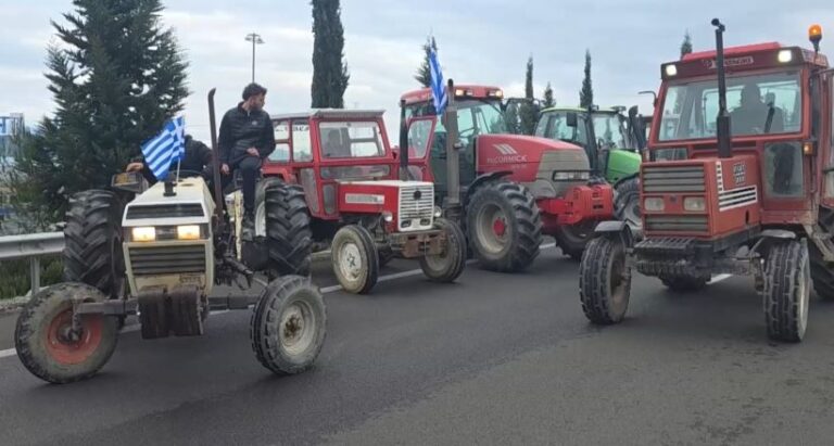 Πλήγμα στον χειμερινό τουρισμό με φόντο τις αγροτικές κινητοποιήσεις
