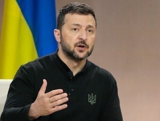 Β. Ζελένσκι: Η Ουάσιγκτον πρότεινε μια νέα μορφή συνομιλιών με τη συμμετοχή της Ρωσίας και της Ουκρανίας Β. Ζελένσκι φωτο ΑΠΕ