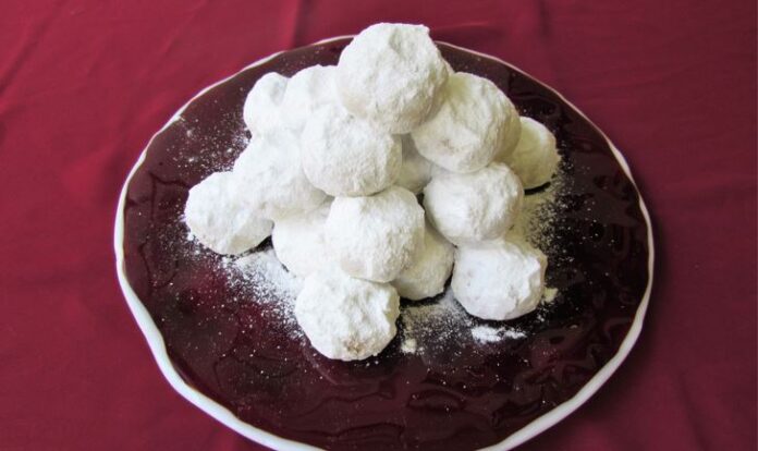 Κουραμπιέδες με πορτοκάλι