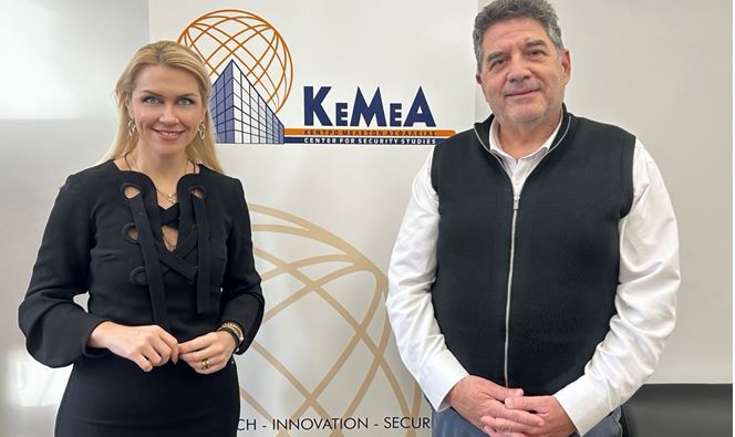 Λϊνα Τουπεκτσή