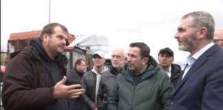 Στα αγροτικά μπλόκα της Ημαθίας (Κουλούρας – Κόμβο Νησελίου) βουλευτές του ΠΑΣΟΚ