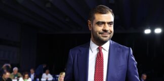 Συνέντευξη του Παύλου Μαρινάκη στο Podcast της ATHENS VOICE με τον Μάκη Προβατά