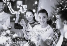 Η θαλπωρή του «μαζί» – Γράφει ο Νίκος Γ. Σακελλαρόπουλος