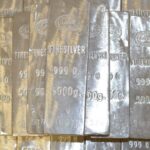 Για πρώτη φορά στην ιστορία, το ασήμι πάνω από τα 75 δολάρια ανά ουγγιά