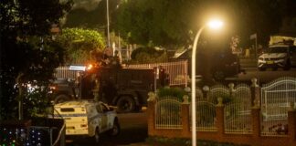 Αυστραλία: Τουλάχιστον δώδεκα νεκροί και περίπου 30 τραυματίες από την επίθεση ενόπλων στην παραλία Μπόνταϊ του Σίδνεϊ