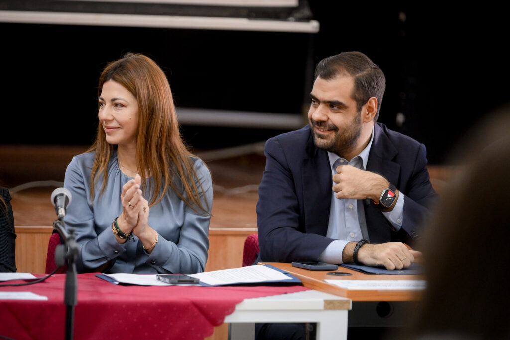 Photo 27 1 26 12 49 57