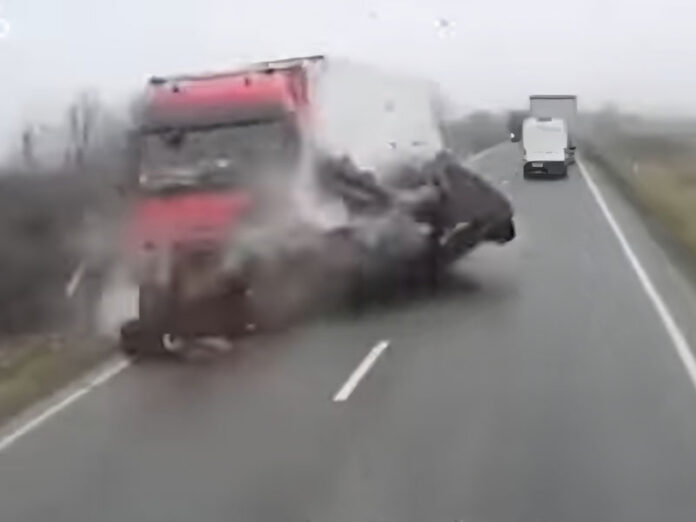 Eπτά οι νεκροί στο πολύνεκρο τροχαίο με βαν που μετέφερε οπαδούς του ΠΑΟΚ