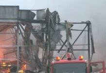 ΕΙΔΗΣΕΙΣ ΣΕ ΒΙΝΤΕΟ: Μεγάλη πυρκαγιά στο εργοστάσιο μπισκότων ΒΙΟΛΑΝΤΑ στα Τρίκαλα – Νεκρές πέντε εργαζόμενες