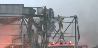 ΕΙΔΗΣΕΙΣ ΣΕ ΒΙΝΤΕΟ: Μεγάλη πυρκαγιά στο εργοστάσιο μπισκότων ΒΙΟΛΑΝΤΑ στα Τρίκαλα – Νεκρές πέντε εργαζόμενες