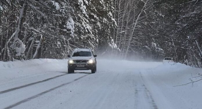 αυτοκίνητο χιόνι 2