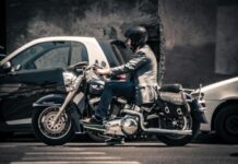 Συνεχίζονται οι έλεγχοι στην Κεντρική Μακεδονία για τη χρήση προστατευτικού κράνους