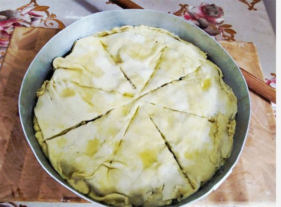 Πρασοτυρόπιτα βουνίσια 4