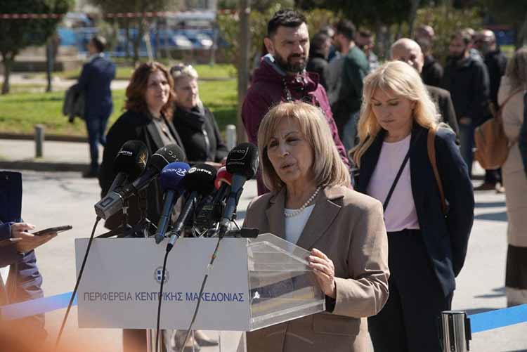 Η Περιφερειάρχης Κεντρικής Μακεδονίας Αθηνά Αηδονά στις εκδηλώσεις για τον εορτασμό της 25ης Μαρτίου
