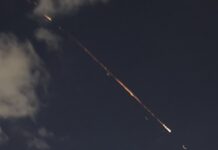 Ομοβροντία ιρανικών πυραύλων εναντίον του Ισραήλ – Νέα ισραηλινά πλήγματα στο Ιράν