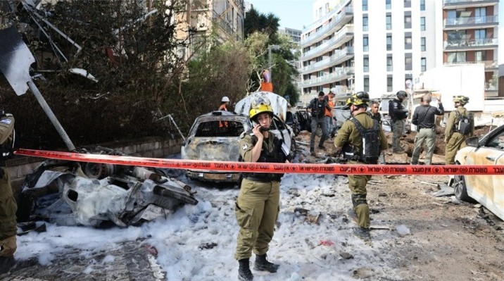 Νέα κύματα επιθέσεων – Οι ενδεχόμενες διαπραγματεύσεις ΗΠΑ – Ιράν δεν έχουν ακόμη επιβεβαιωθεί