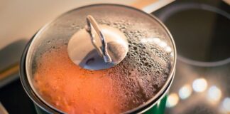 Υγεία: Το μαγείρεμα σπιτικού γεύματος μειώνει τον κίνδυνο άνοιας στους ηλικιωμένους