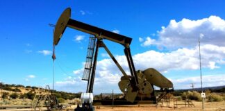 Πετρέλαιο: Οι τιμές συνεχίζουν να ανεβαίνουν