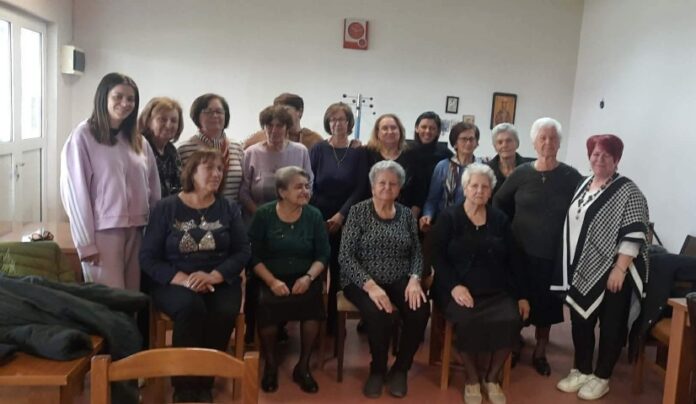 <bc533a28-41f1-4552-813d-2d036f283eaa