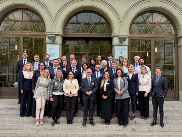 ΓΓΕΕ-ΣΥΝΑΝΤΗΣΗ-ΤΟΥ-ΟΑΣΕ-ΑΣΦΑΛΕΙΑ-ΔΗΜΟΣΙΟΓΡΑΦΩΝ-Φ1