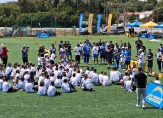 12 Los Angeles Chargers NFL Flag Football Camp Methoni