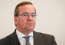 Γερμανία: “Πιθανό τέχνασμα” του Βλαντίμιρ Πούτιν οι δηλώσεις περί διαπραγματεύσεων, δήλωσε από το Κίεβο ο υπ. Άμυνας Μπόρις Πιστόριους