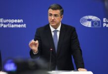 Α. Τζιτζικώστας: «Πετύχαμε την πρώτη συμφωνία – ορόσημο για τα δικαιώματα επιβατών αεροπορικών μεταφορών στην ΕΕ εδώ και δυο δεκαετίες»