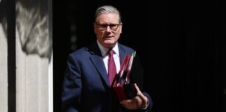 Κιρ Στάρμερ: Η Βρετανία θα προμηθεύσει με ουράνιο την Ουκρανία, θα σκληρύνει τις κυρώσεις στη Ρωσία