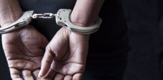 Θεσσαλονίκη: Σύλληψη 22χρονης για κλοπή κινητού τηλεφώνου μέσα στα δικαστήρια