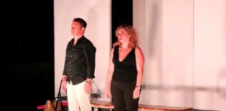 Naoussa Summer Festival 2026: Ενθουσιασμένο το κοινό με «Το Νόημα της Ζωής» στο Θερινό Δημοτικό Θέατρο Νάουσας «Μελίνα Μερκούρη»