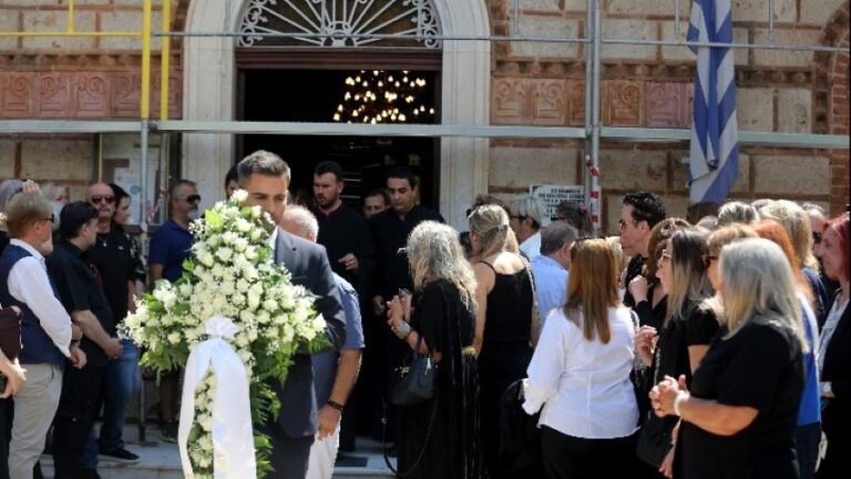 Το τελευταίο αντίο στη Μαίρη Λίντα