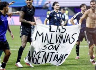 Η FIFA ερευνά το περιστατικό με το πανό για τα Φώκλαντ ΜΟΥΝΤ123Β23 φωτο ΑΠΕ EPA WILL OLIVER