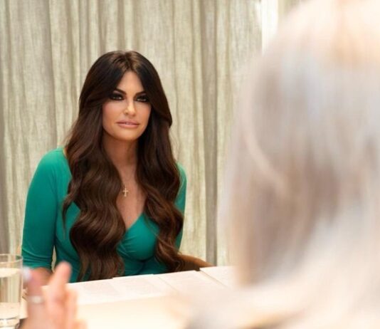 Κίμπερλι Γκίλφοϊλ Kimberly Guilfoyle φωτο Πρεσβεία ΗΠΑ Γιώργος Λογοθέτης