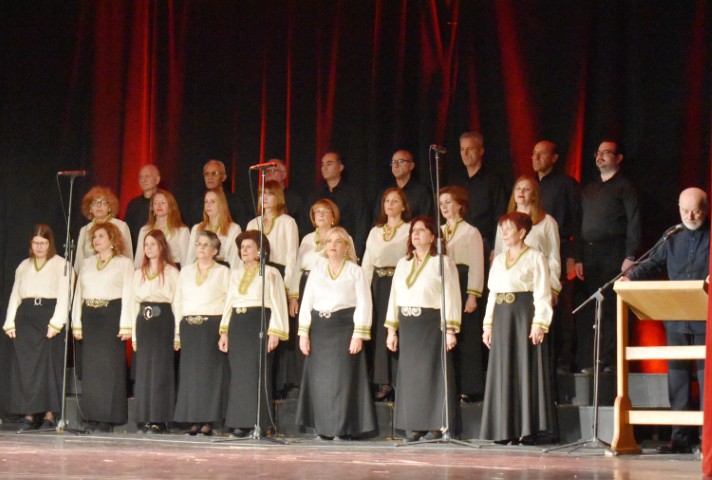 gia tin kardia mias naousaias 4