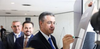 Α. Τζιτζικώστας στην υπογραφή του Σχεδίου Δράσης για την κατασκευή της σύνδεσης Ελλάδας-Βουλγαρίας-Ρουμανίας: “Με τον στρατηγικό άξονα Αιγαίου-Μαύρης Θάλασσας κάνουμε την Ελλάδα πιο δυνατή και την Ευρώπη πιο ασφαλή”
