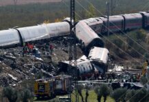 Σιδηροδρομικό δυστύχημα στην Ισπανία φωτο ΑΠΕ EPA CHEMA MOYA